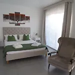 Bianca Bed & Breakfast 4*