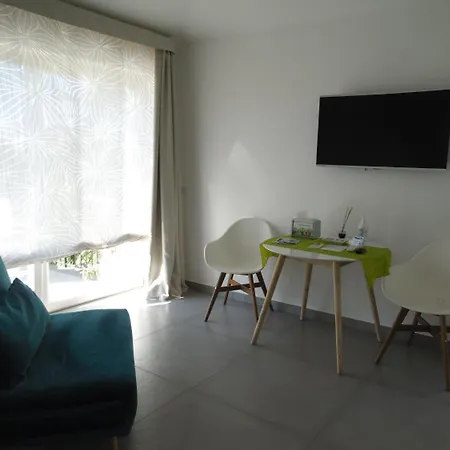 Bianca Castellammare di Stabia