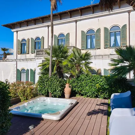 Bianca Bed & Breakfast 4*