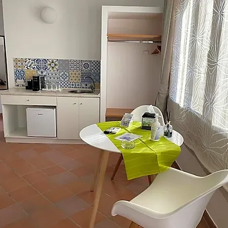 Bianca Acomodação com café da manhã  Castellammare di Stabia